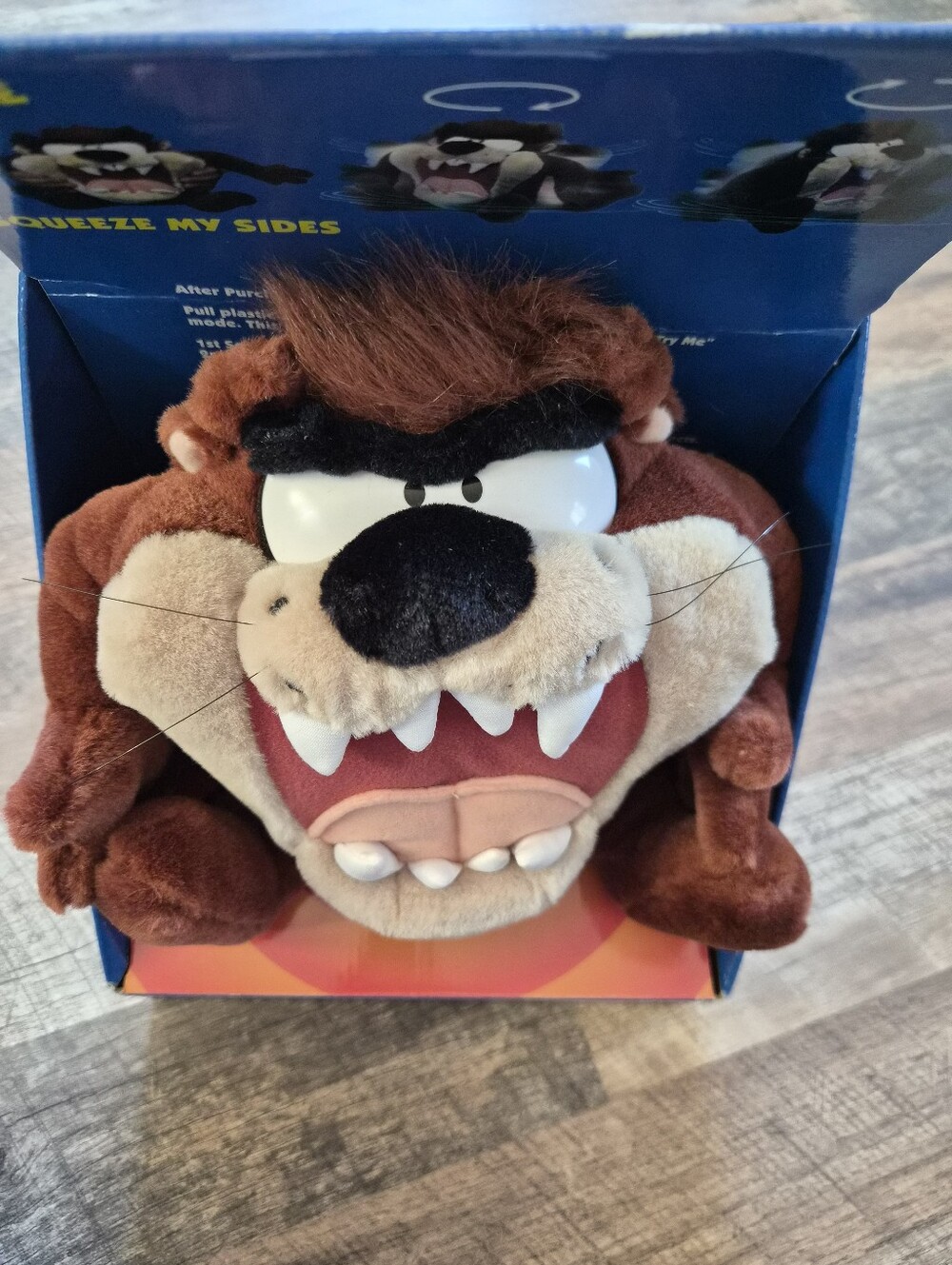 NWT Vintage Looney Tunes Taz Plush Squeeze Toy - Brown